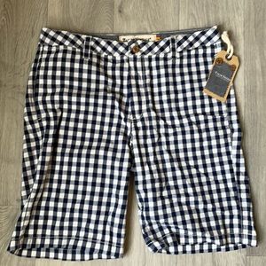 Brand New Men’s Checkered Shorts (Size 33)